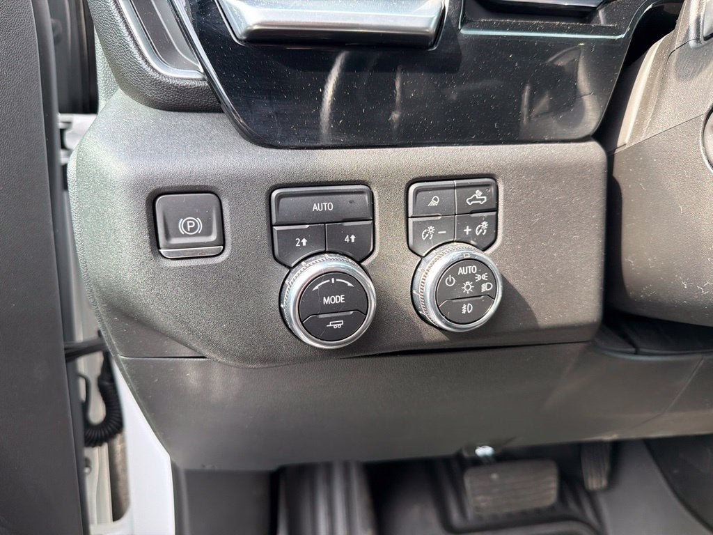 2023 GMC Sierra 1500 SLT Clean CarFax, One Owner, Leather