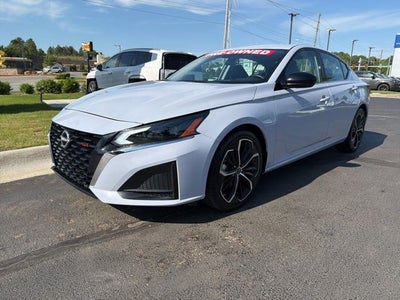 2025 Nissan Altima 2.5 SR