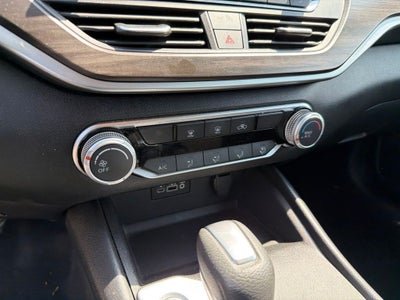 2025 Nissan Altima 2.5 SV CARFAX 1-Owner
