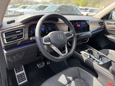 2025 Volkswagen Atlas 2.0T SEL Premium R-Line