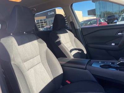 2025 Nissan Rogue SV Clean CarFax, One Owner