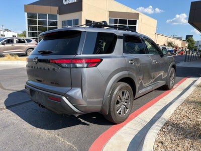2022 Nissan Pathfinder SV 4WD, Clean CarFax, CarFax One Owner