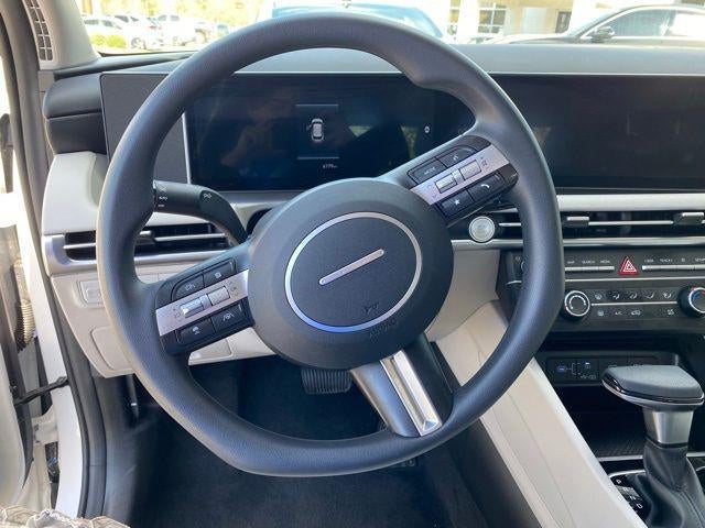 2025 Hyundai TUCSON SE FWD