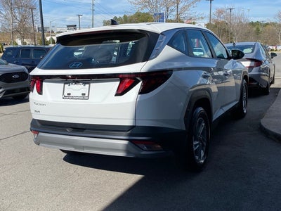 2025 Hyundai TUCSON SE FWD