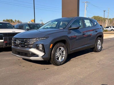 2026 Hyundai TUCSON SE FWD