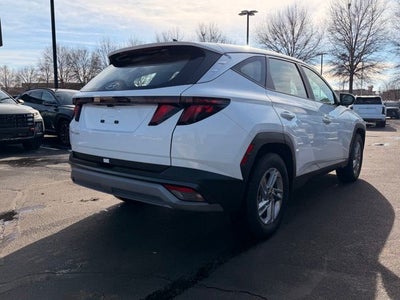 2026 Hyundai TUCSON SE