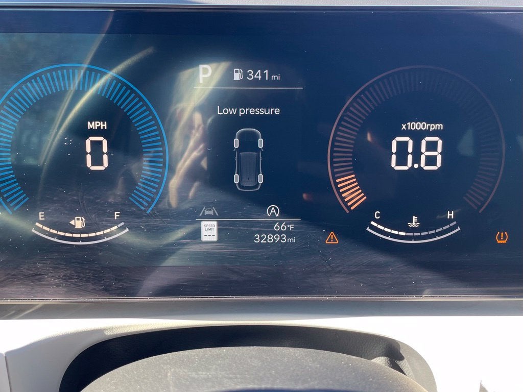 2025 Hyundai TUCSON SEL Carfax One Owner