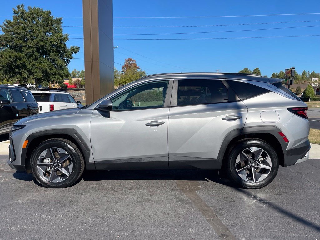2025 Hyundai TUCSON SEL Carfax One Owner