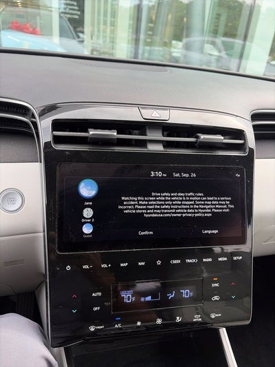 2022 Hyundai TUCSON Limited One Owner, Leather, Moonroof