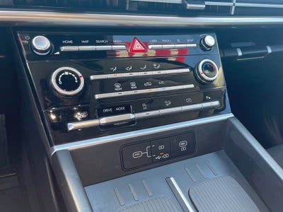 2024 Hyundai SANTA FE SE One Owner, Clean Carfax