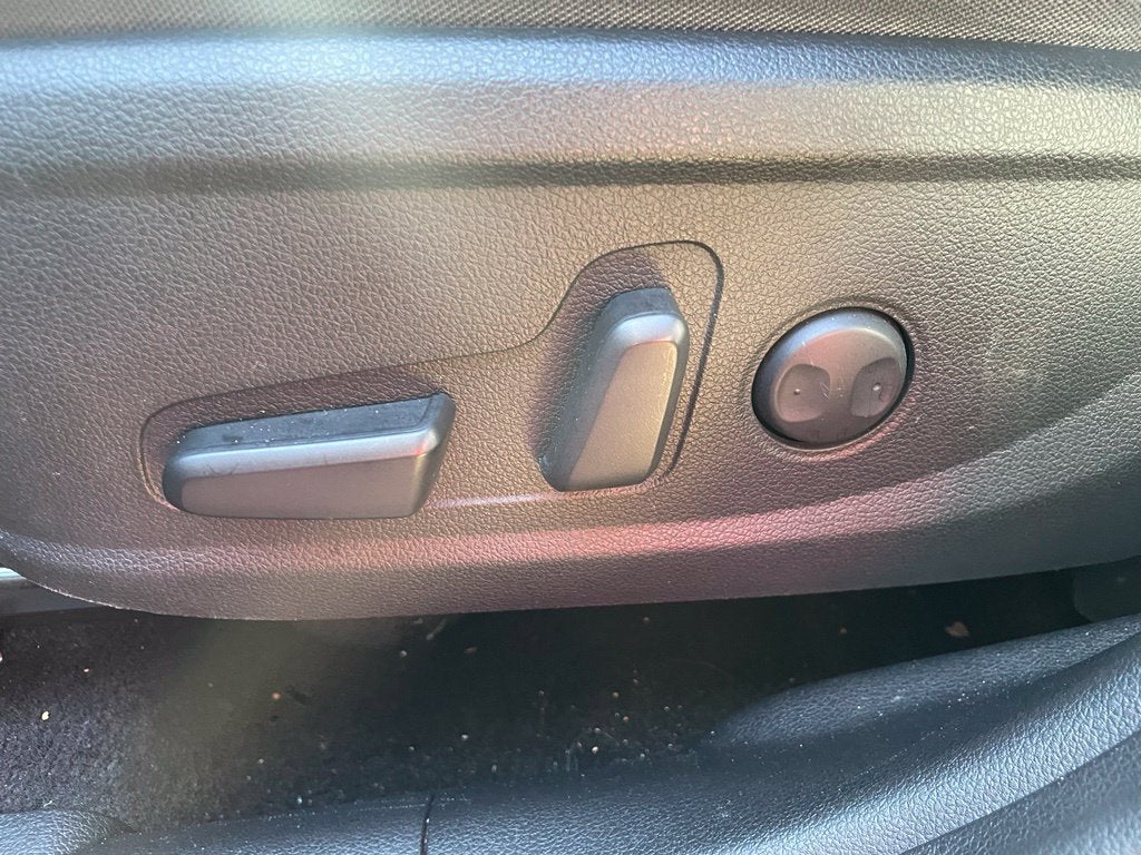 2022 Hyundai SANTA FE SEL Pano Roof, Leather, One Owner, Clean Carfax