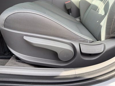 2022 Hyundai ELANTRA SEL Heated Seats, Adaptive Cruise, One Owner