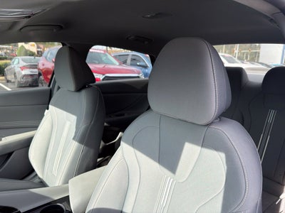 2022 Hyundai ELANTRA SEL Heated Seats, Adaptive Cruise, One Owner