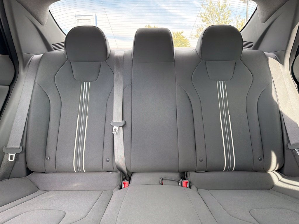 2022 Hyundai ELANTRA SEL Heated Seats, Adaptive Cruise, One Owner
