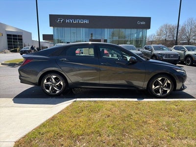 2023 Hyundai ELANTRA SEL