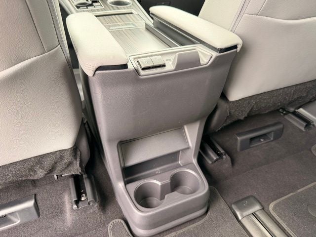 2023 Toyota Sienna Limited 7 Passenger