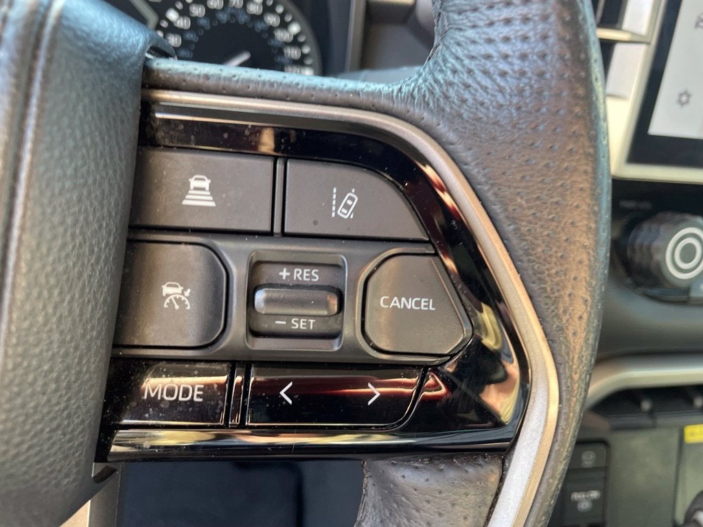 2023 Toyota Tundra Limited Pano Roof, Leather, Clean CarFax, One Owner