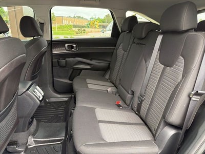 2022 Kia Sorento LX