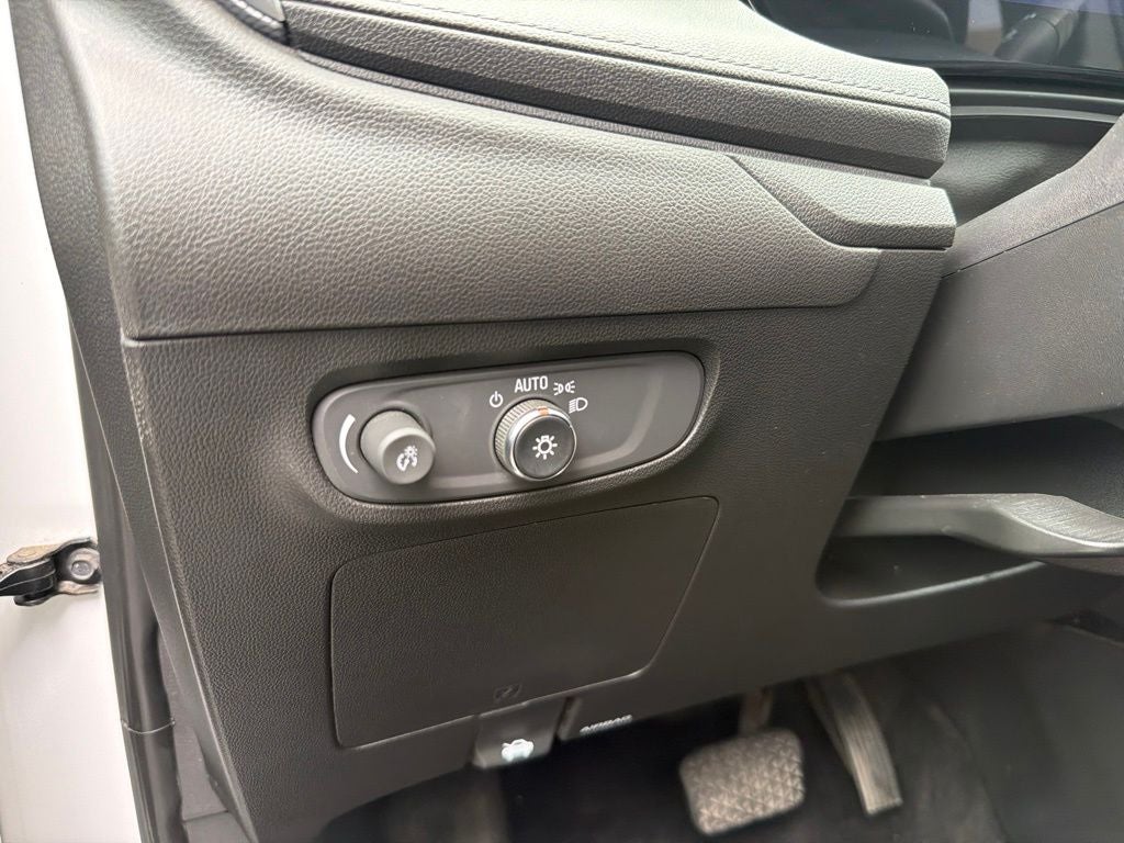 2024 Buick Encore GX Preferred CARFAX 1-OWNER