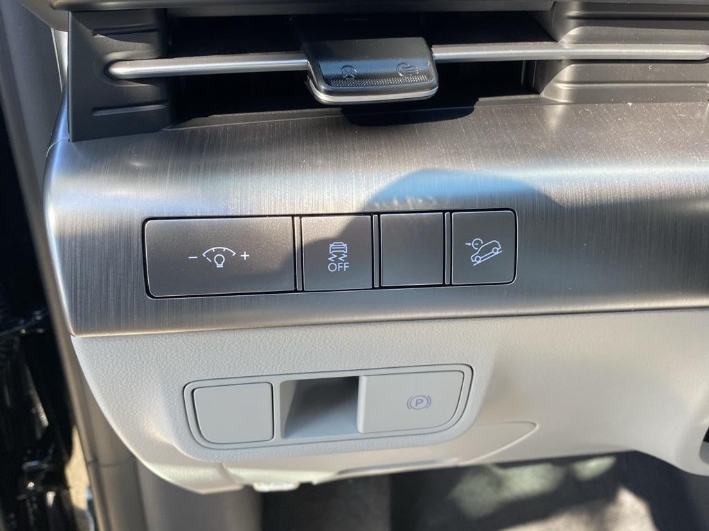 2026 Hyundai KONA SE FWD