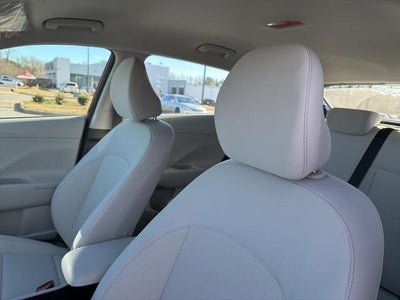 2026 Hyundai KONA SE FWD