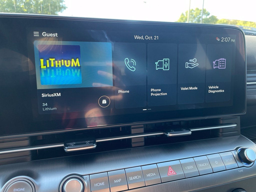 2027 Hyundai KONA SE