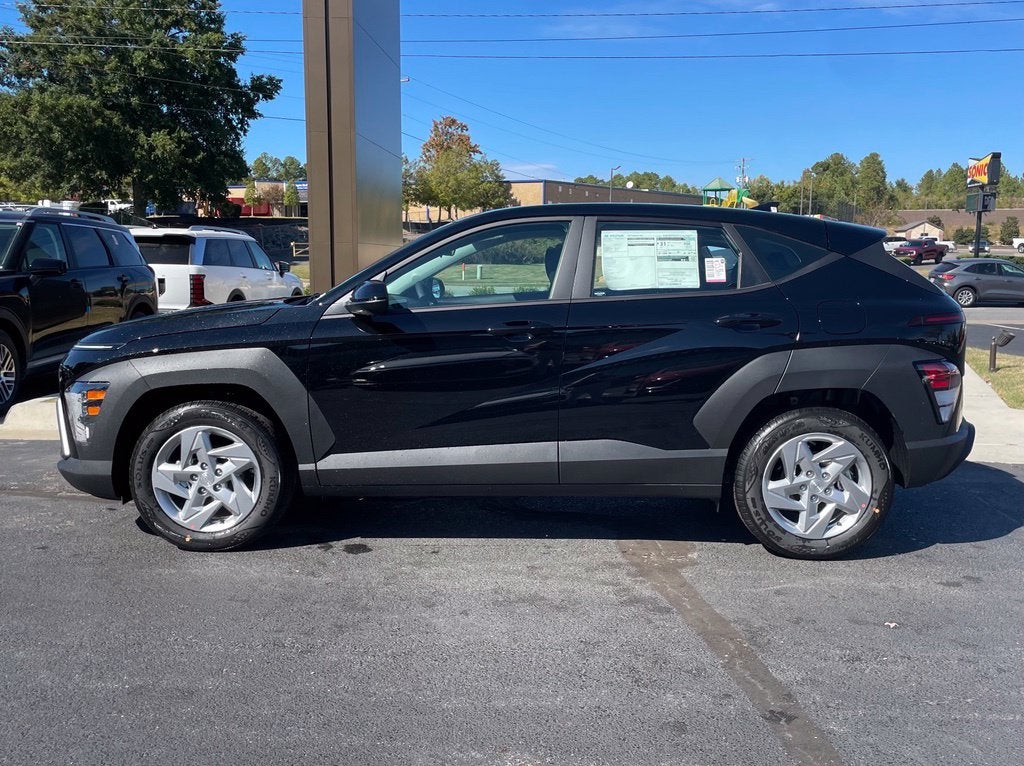 2027 Hyundai KONA SE