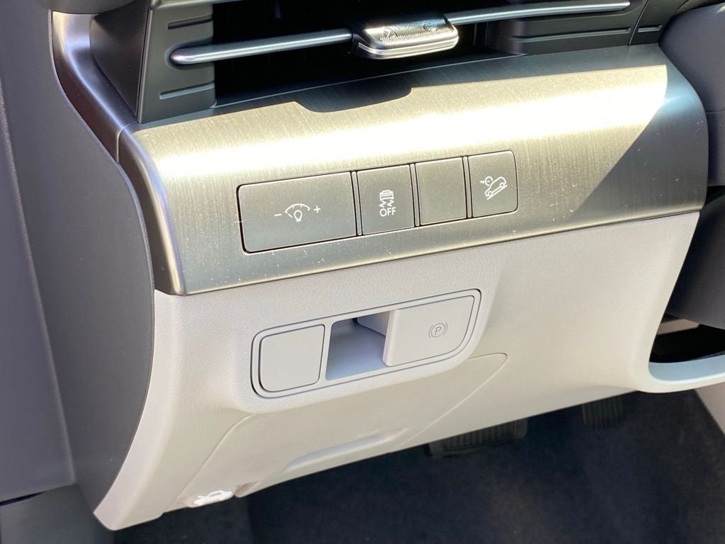 2027 Hyundai KONA SE
