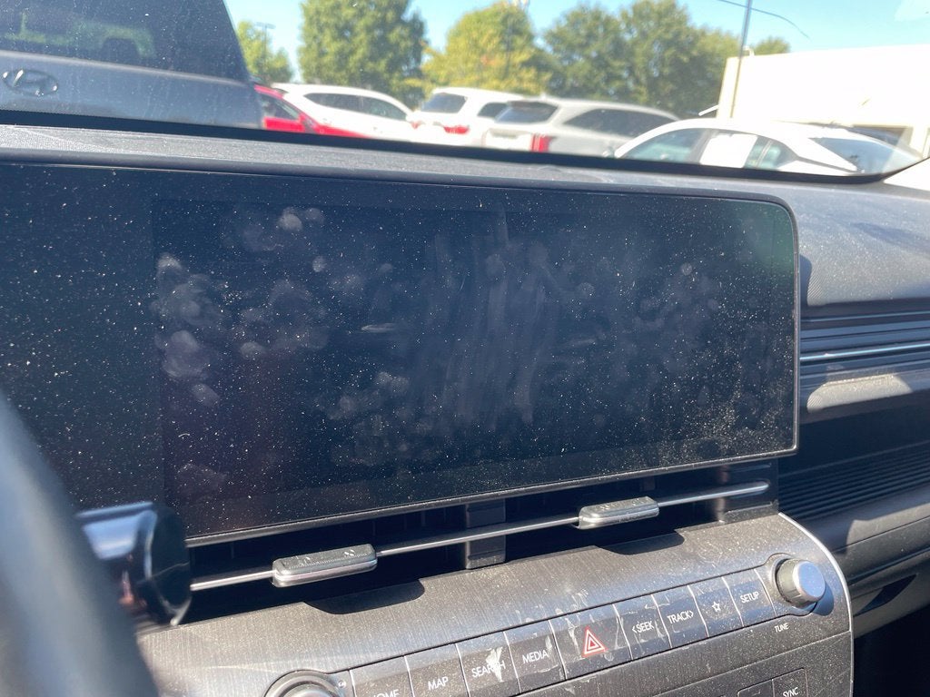 2024 Hyundai KONA Limited Moonroof, Leather, One Owner, Clean Carfax
