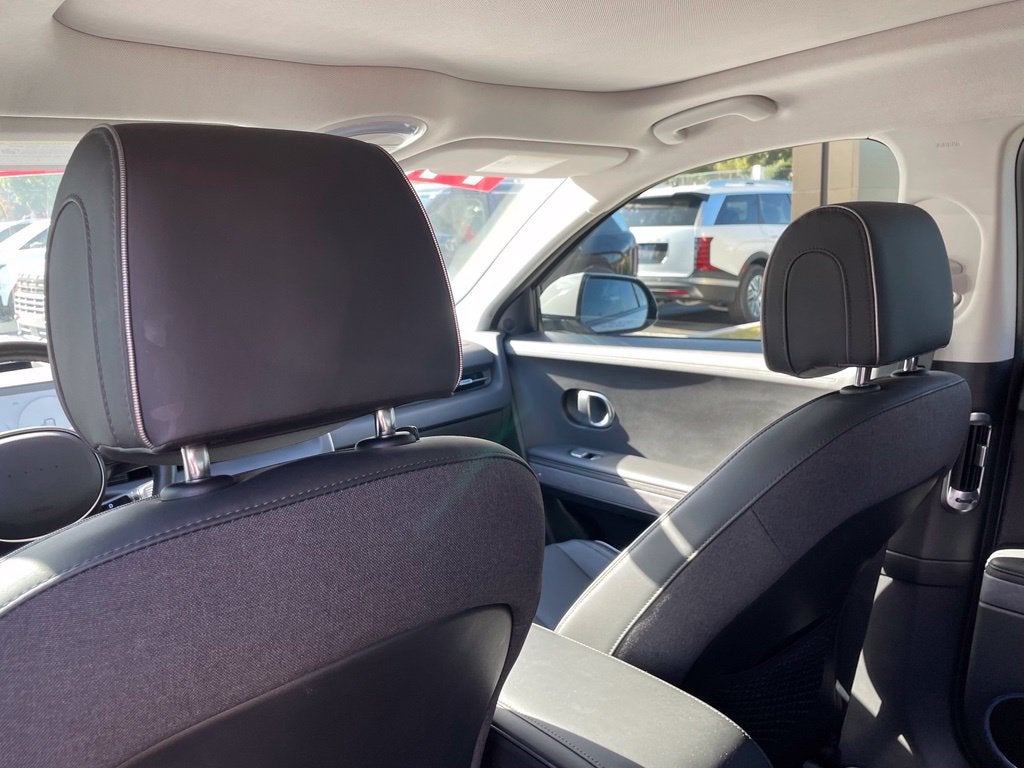 2024 Hyundai IONIQ 5 Limited Long Range, Pano Roof, One Owner, Leather