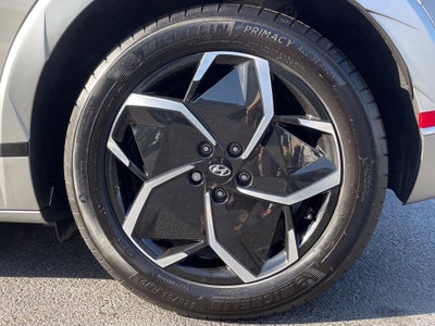 2024 Hyundai IONIQ 5 Limited Long Range, Pano Roof, One Owner, Leather
