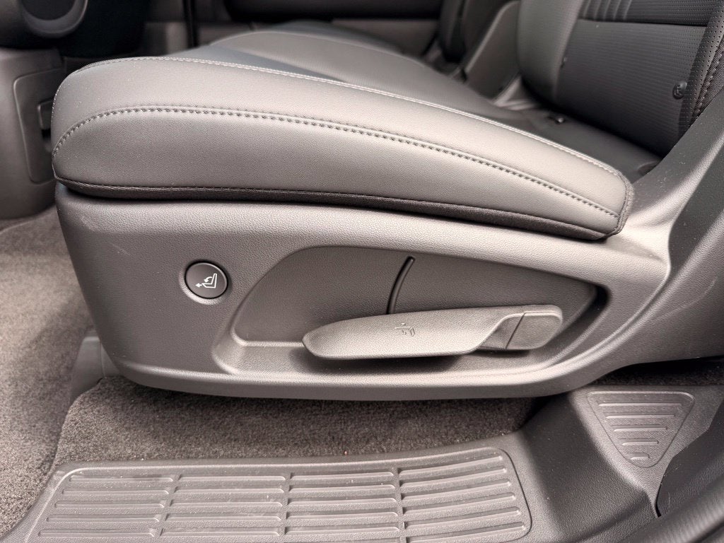 2027 Hyundai PALISADE SEL 7 Passenger