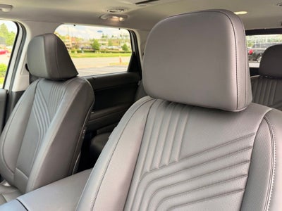 2027 Hyundai PALISADE SEL 7 Passenger