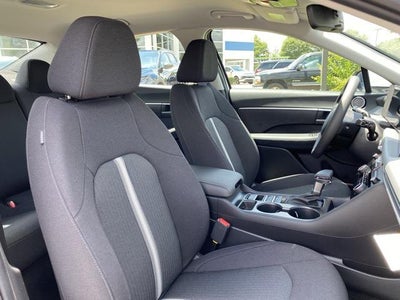2025 Hyundai SONATA SE