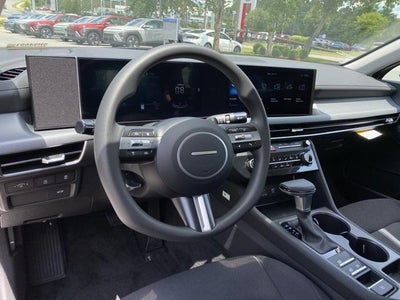 2025 Hyundai SONATA SE