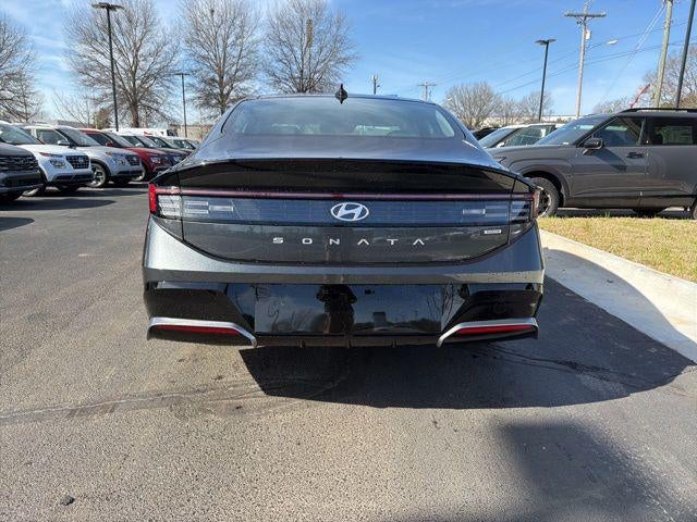2026 Hyundai SONATA HYBRID SEL