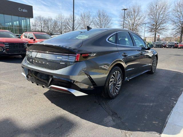2026 Hyundai SONATA HYBRID SEL