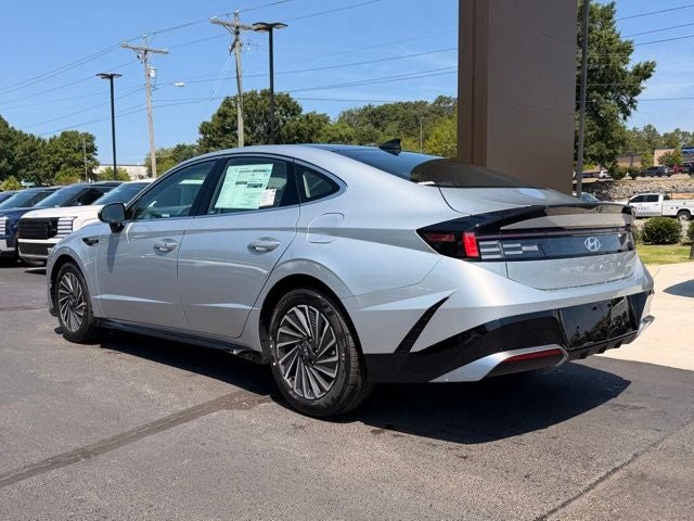 2026 Hyundai SONATA HYBRID SEL