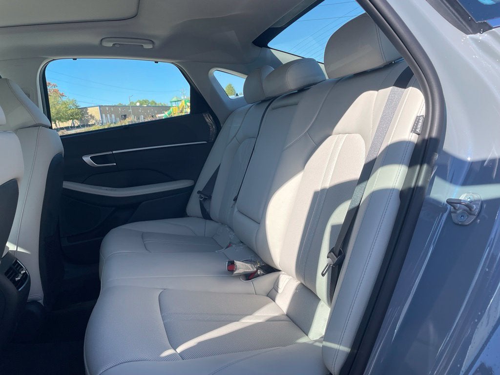 2027 Hyundai SONATA HYBRID Limited