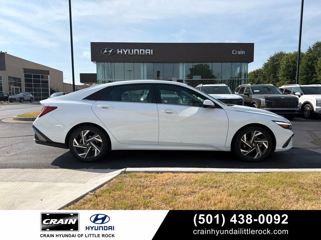 2025 Hyundai ELANTRA SEL Convenience CARFAX 1-Owner