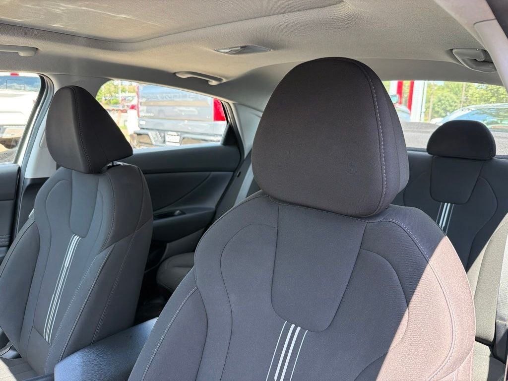 2025 Hyundai ELANTRA SEL Convenience CARFAX 1-Owner
