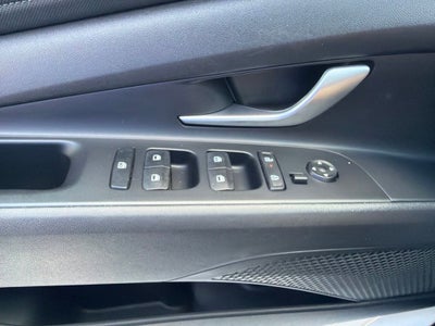 2025 Hyundai ELANTRA SEL Convenience CARFAX 1-Owner