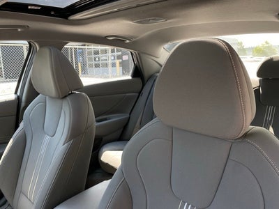 2025 Hyundai ELANTRA SEL Convenience