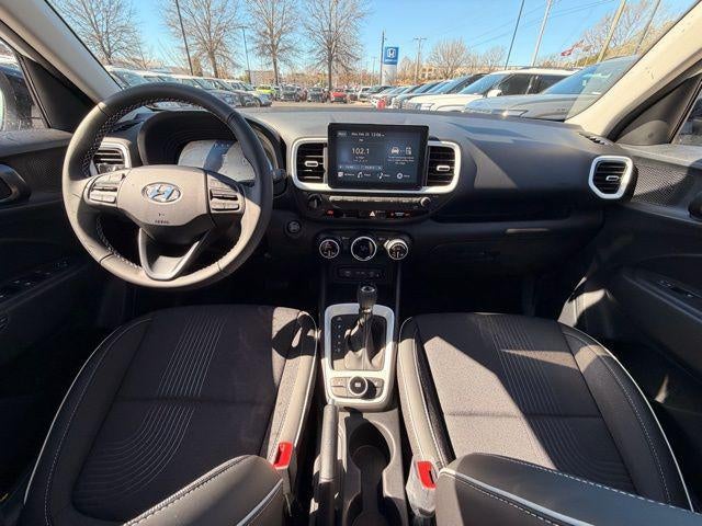 2026 Hyundai VENUE SEL W/Two-Tone Roof