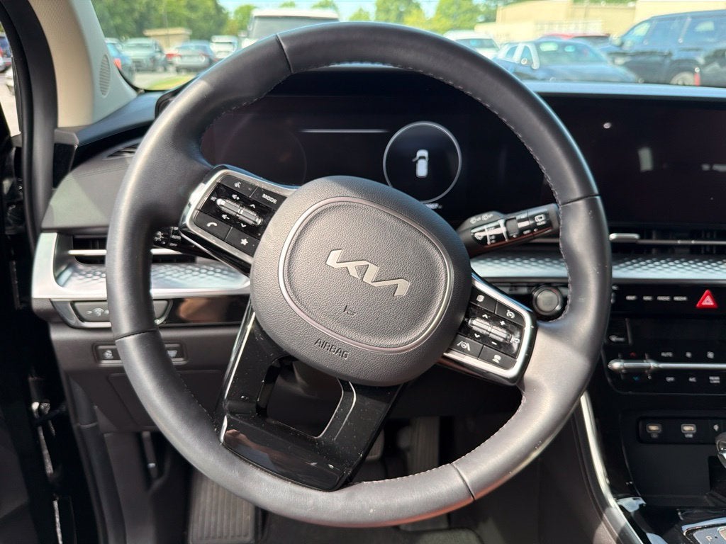 2023 Kia Carnival SX Prestige Clean CarFax, One Owner