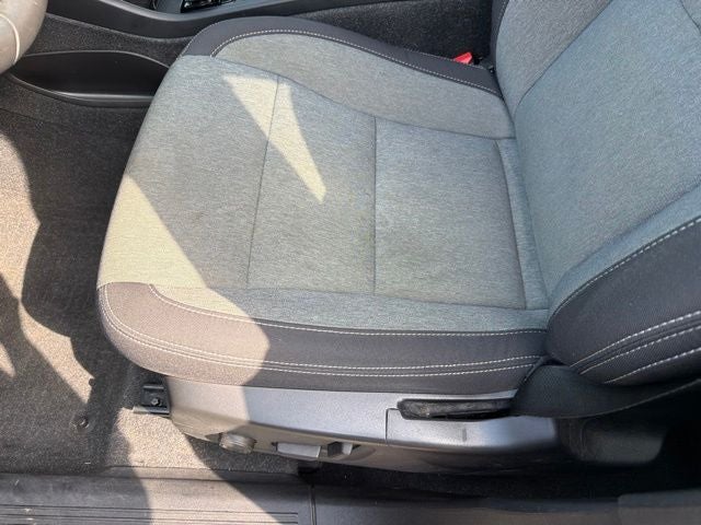 2024 Volvo XC40 B5 Core