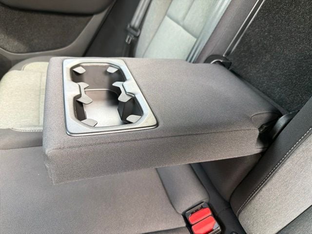 2024 Volvo XC40 B5 Core