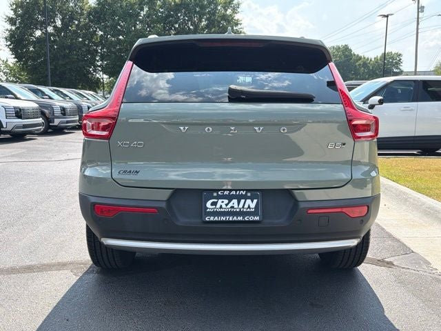 2024 Volvo XC40 B5 Core