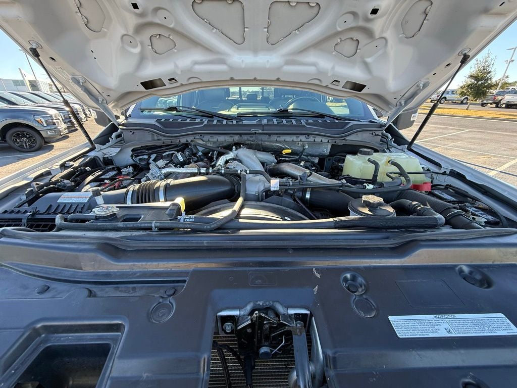 2022 Ford F-450SD Platinum