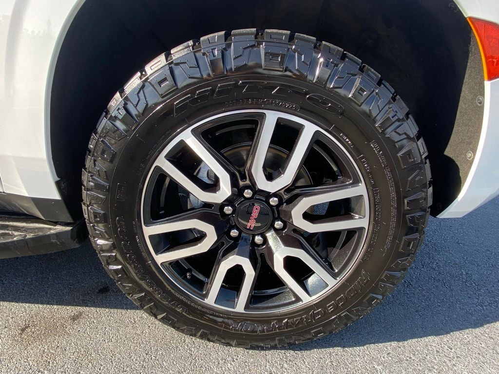 2024 GMC Yukon AT4